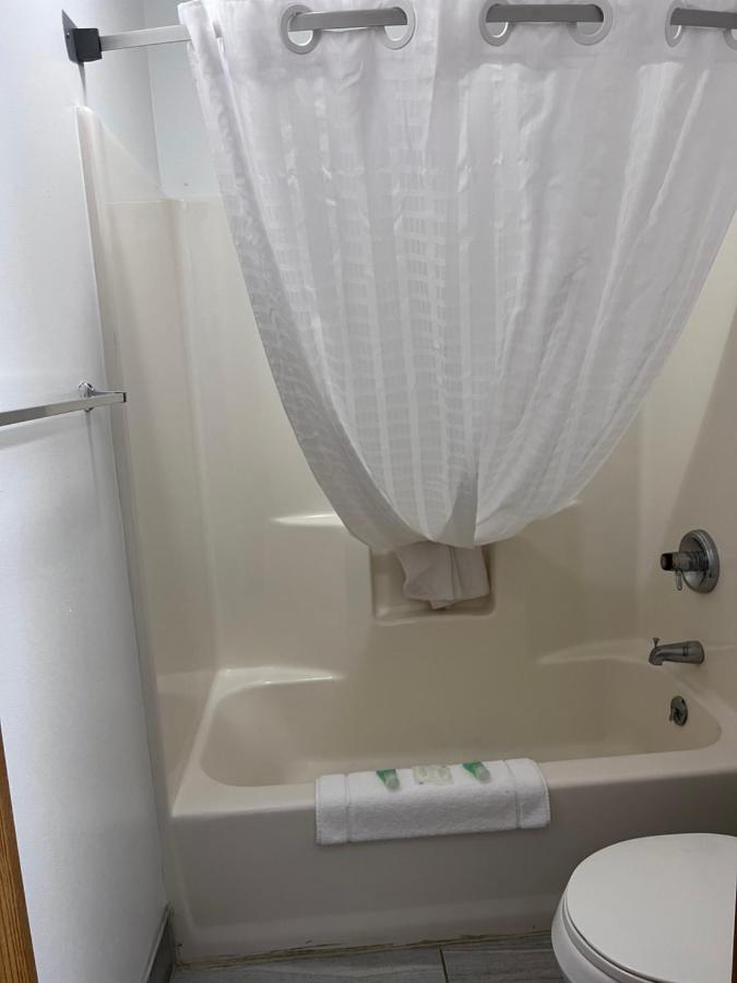 Amerivu Inn Park Falls 외부 사진